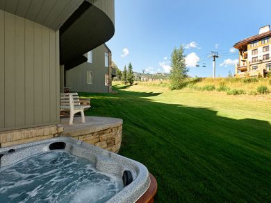Private hot tub